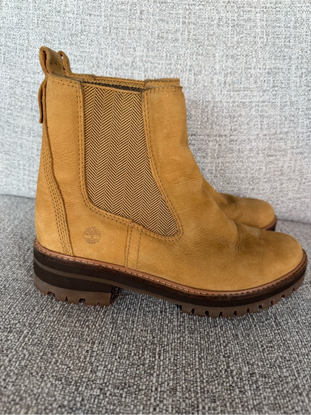 Timberland Womens Courmayeur Valley Suede Chelsea Nubuck Leather Boots 9.5